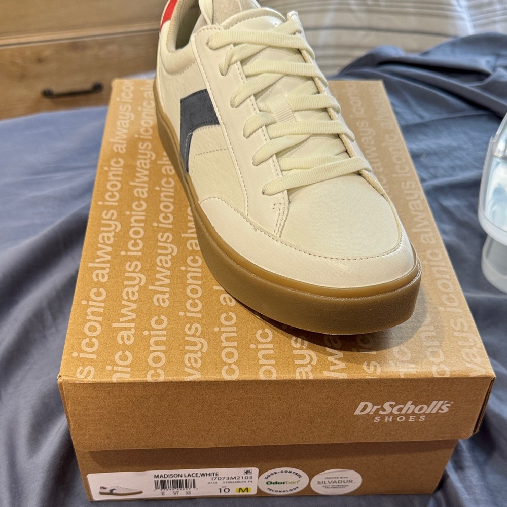 Dr. Scholl's Men's Lace Sneakers - Cream and Navy